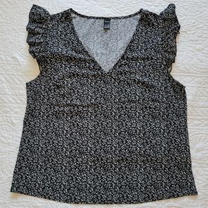 Shein Womens Black/White Floral V-neckline Ruffle sleeve Summer/Spring Top XL